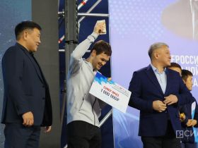 Виктор Рассадин выиграл миллион рублей на турнире Александра Крылова