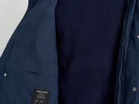 Утепленное пальто с воротником-стойкой