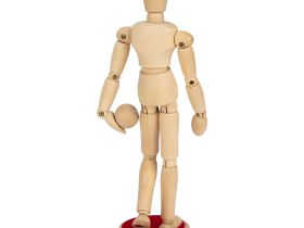 Манекен человека 20 см с мячом, мужской