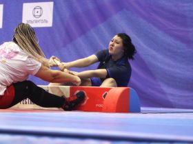 Мас-рестлеры Якутии прошли в финал чемпионата России