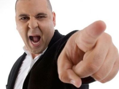 Чиновников предлагают штрафовать за оскорбительные высказывания о гражданах