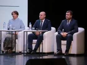 Около 1,5 тысячи жителей Мирнинского района оценили отчёт правительства