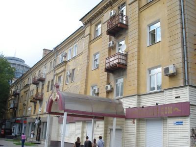 Дом, в котором жили Задонский, Троицкий