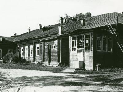 Главное здание