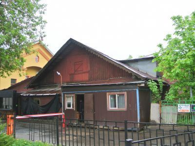 Дом священников храма апостолов Петра и Павла в Петровско-Разумовском, 1860-е гг. Здание связано с именами: священномученика Иоанна Артоболевского, художника А.Я.Головина и ученых С.Н.Боголюбского, И.И.Артоболевского