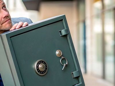 Какую сумму не стоит хранить в одном банке?