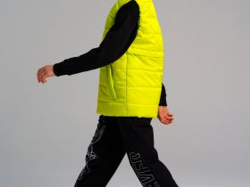 Жилет текстильный с полиуретановым покрытием для девочек