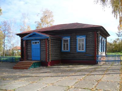 Здание школы, открытой И.Н. Ульяновым