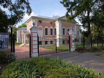 Усадьба «Лопасня-Зачатьевское»