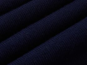 Легкий джемпер-поло приталенного кроя