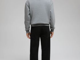 Джинсы широкого кроя