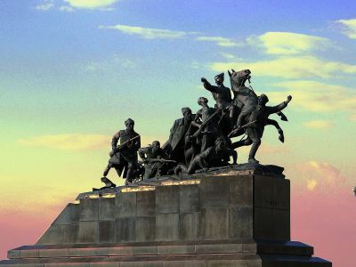 Памятник В.И.Чапаеву