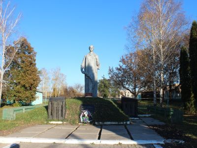 Памятник воинам-землякам, не вернувшимся с фронтов