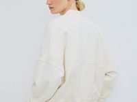 Бомбер, Бежевый