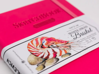 Скетчбук для графики и маркеров Малевичъ "White Swan Bristol" малиновый А5 50 л 180 г