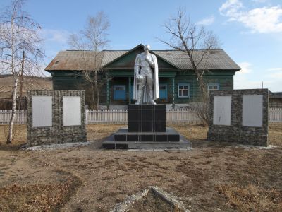 Памятник воинам-землякам, погибшим на фронтах Великой Отечественной войны