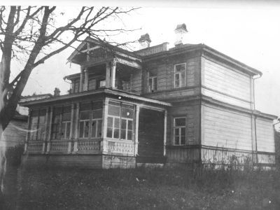 Дом Сапожниковых