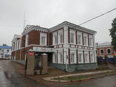 Каменный особняк