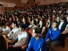 «Не говорите «Тралалело Тралала»»: Ольга Балабкина выступила на марафоне «Знание.Первые»