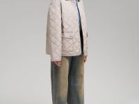 Стеганая куртка с искусственным утеплителем и водоотталкивающей пропиткой