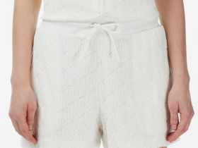 Женские шорты Lacoste