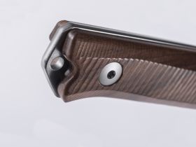 Нож LionSteel B40 ST, сталь Sleipner, рукоять Santos
