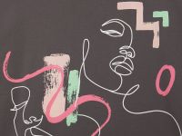 Футболка с абстрактным принтом