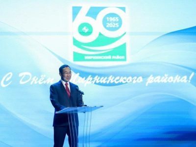 Глава Якутии поздравил мирнинцев с 60-летием района