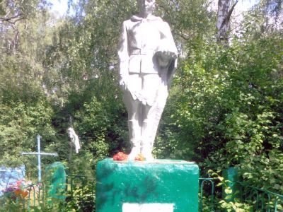 Братская могила 10 советских воинов, погибших в 1943 г. в бою с немецко-фашистскими захватчиками