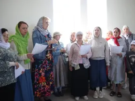 Глава Якутии ознакомился с ходом строительства Крестовоздвиженского храма