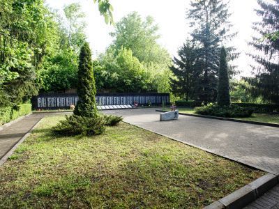 Братская могила советских воинов, погибших в октябре 1944 года