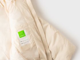 Куртка текстильная с полиуретановым покрытием для девочек