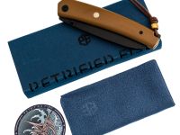 Складной нож Petrified Fish Patte, сталь 12C27, рукоять G10, tan