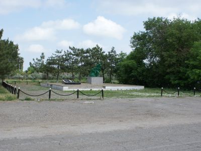 Памятный знак в честь воинов-односельчан, погибших в годы Великой Отечественной войны