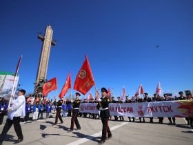 Фото. В Якутске акция «Бессмертный полк» собрала более 50 тысяч человек