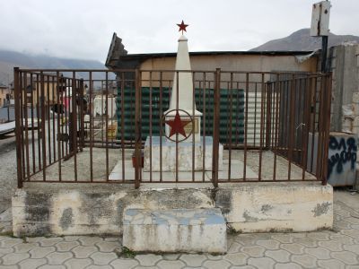 Памятник павшим партизанам в период гражданской войны