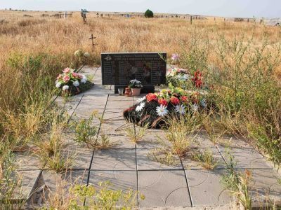 Братская могила советских воинов, погибших в период Сталинградской битвы