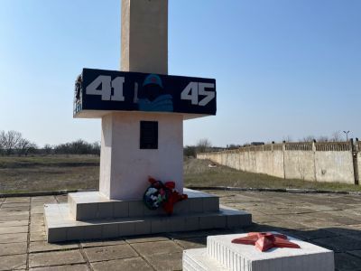 Памятный знак в честь воинов-односельчан, погибших в годы Великой Отечественной войны