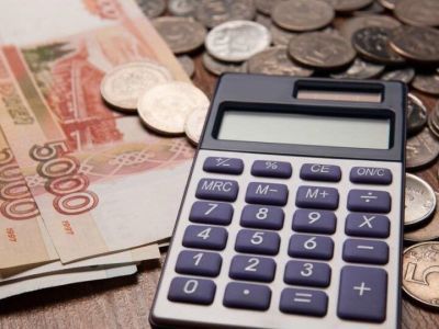 Более 50 тыс. работников бюджетной сферы повысят зарплаты в июле в Якутии