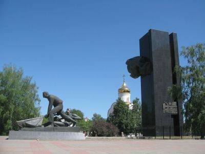 Мемориал "Борцам революции"