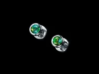 Пусеты из серебра с изумрудами э0678пс02210888