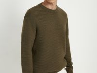 Джемпер с округлой горловиной прямого кроя