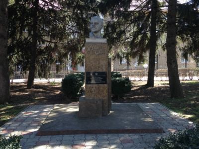 Бюст В.И. Ленина
