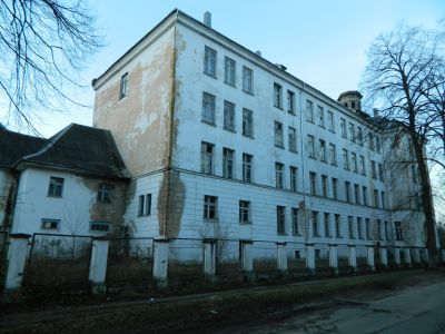 Здание реальной гимназии для мальчиков