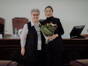 Работников культуры поздравили с профессиональным праздником