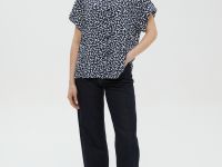 Блузка свободного силуэта с коротким рукавом