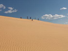 Сплав по реке Лена с посещением Ленских Столбов, тукуланов-песков Самыс Кумага и Кысыл Элэсин