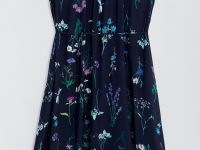 Платье свободного кроя с поясом