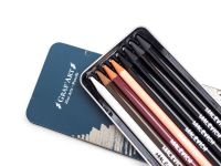 Набор графических материалов Малевичъ 8 шт, в металлической коробке