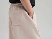 Свободные шорты с эластичным поясом